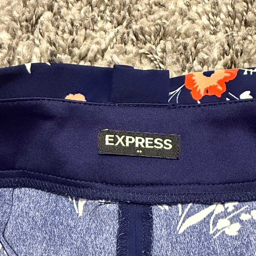 Express Navy Floral Jumpsuit - Picture 2 of 7